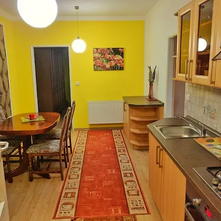 Sarkis Apartment